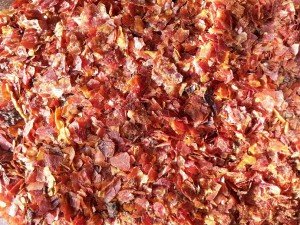 Dehydrated Tomato Skin Flakes